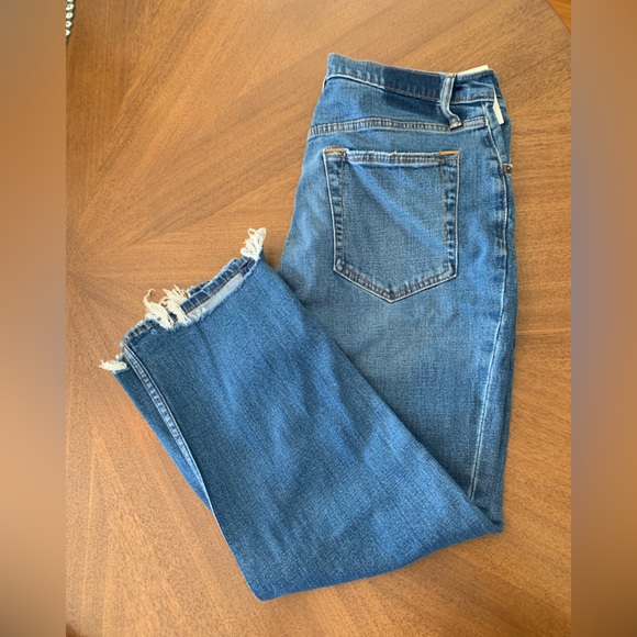 Abercrombie & Fitch Women's Ultra High Rise Ankle Straight Jean - Picture 7 of 7